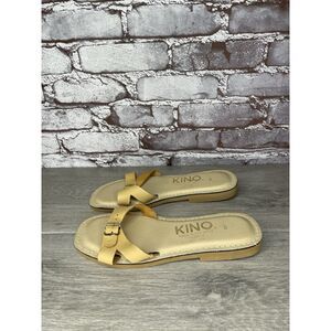KINO Tan Yellow Slides Buckle Strap Cushion Comfort Sandals Women Sz 8M US/39EU